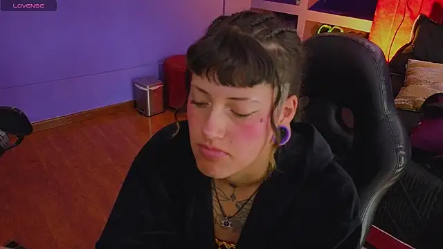 _sharlotte777 webcam