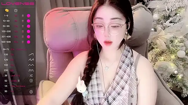 Monica-666888- webcam