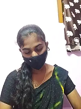 Tamil_Hot_RoyalQueen webcam