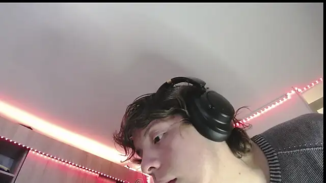 santiago_kiler - Santiago_kiler's free webcam - UK Sex Cams