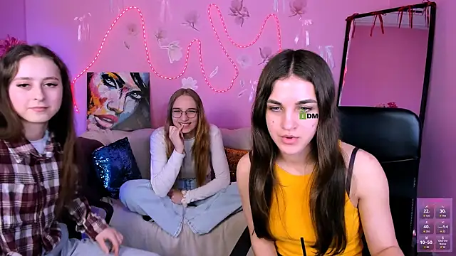 rebecca_smile webcam