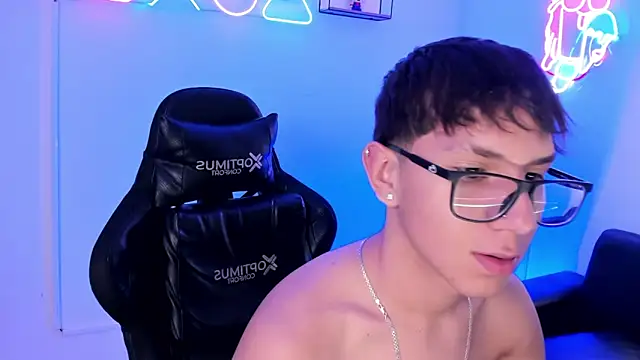 Adrien_silex live sex cam