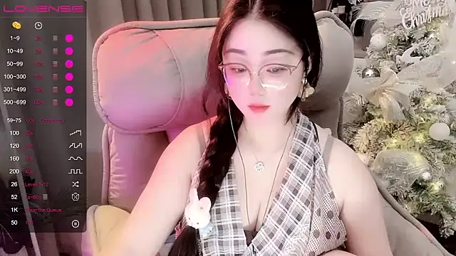 Monica-666888- webcam