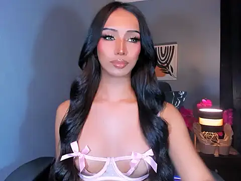 xUrGoddess_islaCumsAlotx webcam