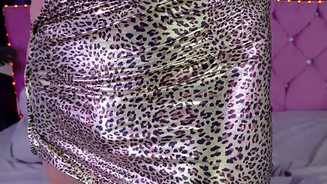 cataleya_divine (T young) - Getting an orgasm for you with my squirt