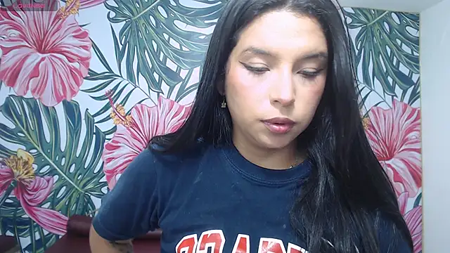 Small_naughty_ webcam