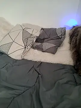 iamlalamilano webcam