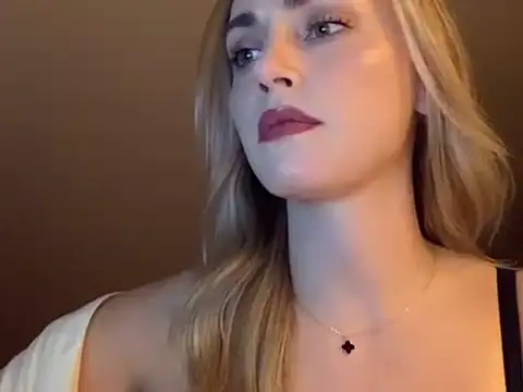 ScarlettSensitive webcam