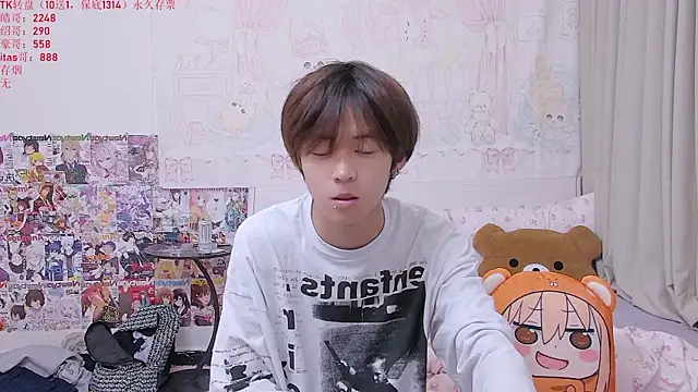 buding-001 (M twink) - 脱光并展示全身