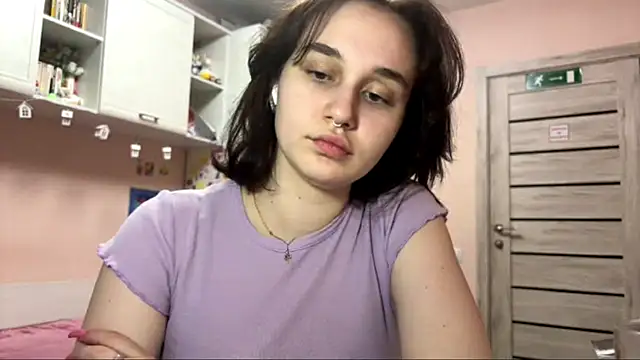 NoraSweetie webcam