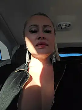 MILFBARBY webcam