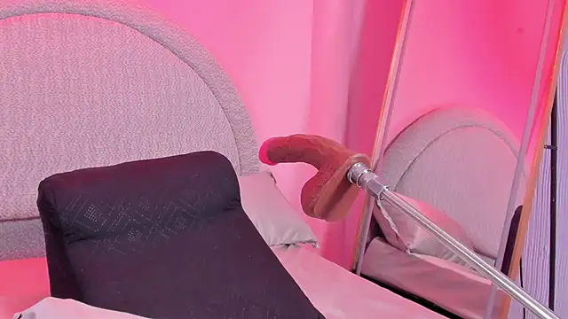 yeikafoxy (F young) - oil in tits