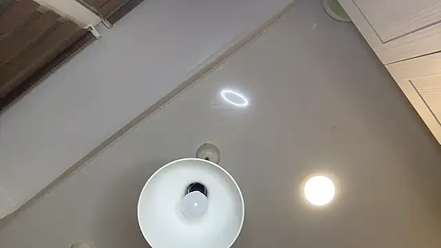 elsiekuhlmann (F teen) - play with collarbones