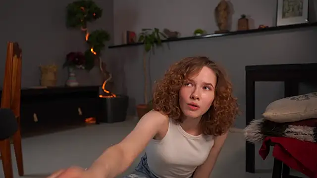 agathacarra (F teen) - Spank the ass hard