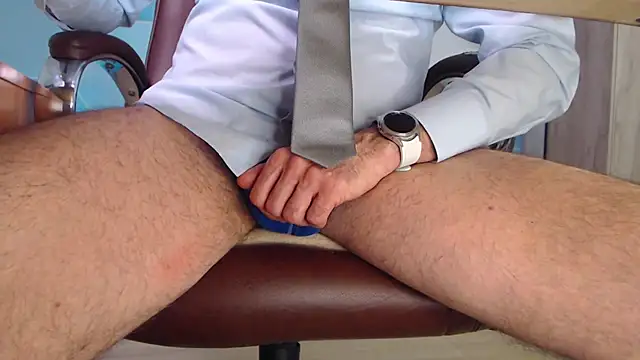 stevetiger (Ask my age) - naked