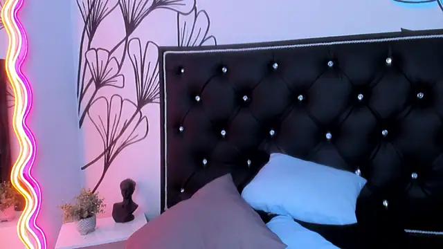 Sweet_Ariadna_ webcam