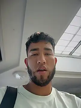 liam_bronw Live Webcam on Stripchat