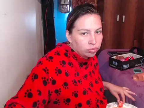 layanafuckass - Layanafuckass's free webcam - UK Sex Cams