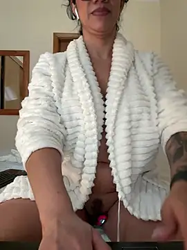 Webcam Model (soli-lov)  is live.Free join now!