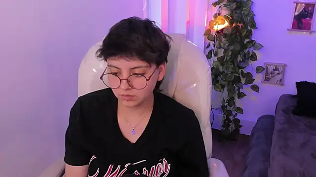 nathaly_ds (F teen) - 3 fingers in the pussy🥵