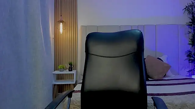 Victoria_Rosee webcam