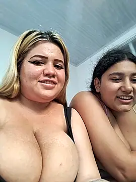 Sara_y_Amy webcam