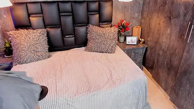 AranzalatinBlaks1 webcam