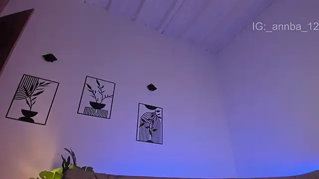 annie_barozzi webcam