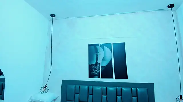 dakota_roussee webcam