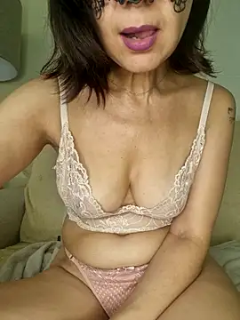 larizinha2026 webcam