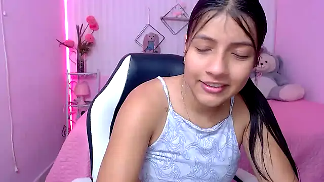 zara_cute webcam