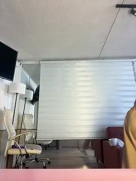 PamelaJonsom_ webcam