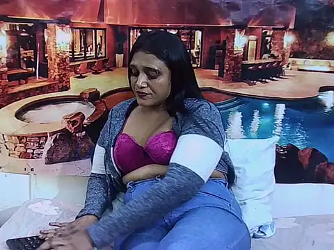 IndianSexyLady20 webcam