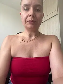 BridgetRodriguez - Stripchat Cam Model