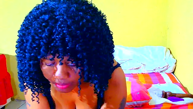 Augustine-Blooomxx webcam