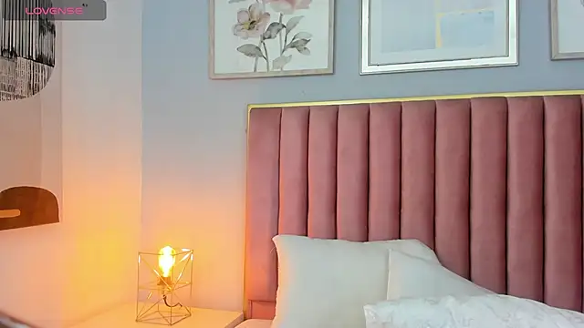 MarianaScott_ webcam