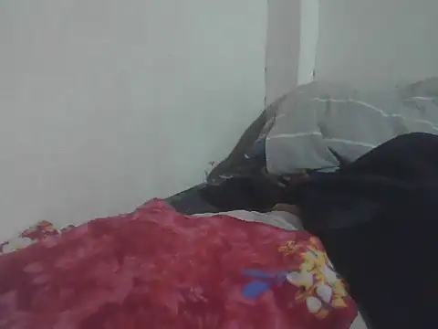 lovelypinay31xx webcam