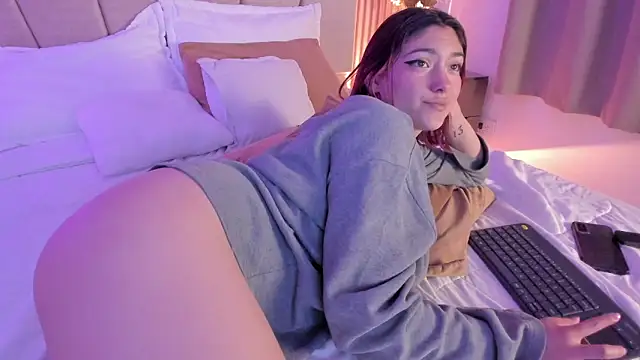 Victoria_Beaumont webcam