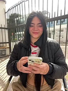 PamelaJonsom_ webcam