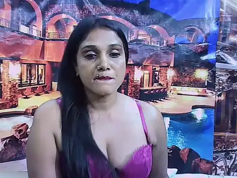 IndianSexyLady20 webcam