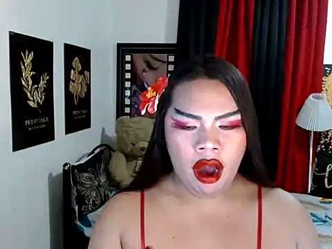 TSbrianaHugeCock webcam