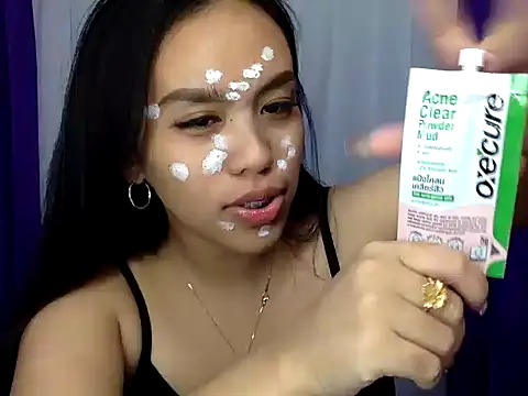 Lovely_apple19 webcam