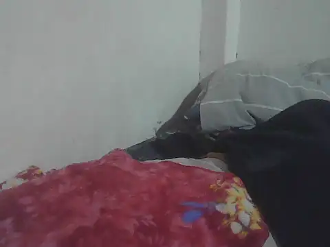 lovelypinay31xx webcam