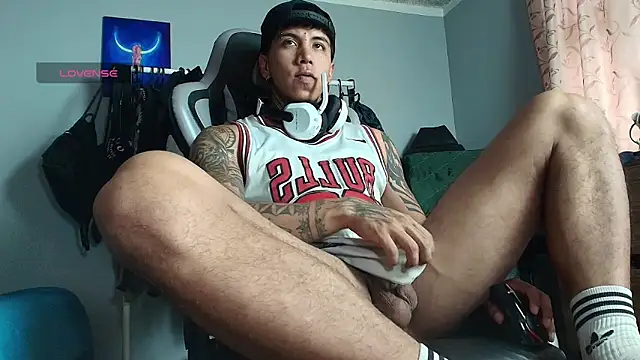 Nickhot0609 webcam