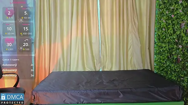 nena_cupcake_ webcam