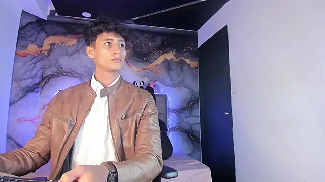 MaxiimoRomano_'s live cam