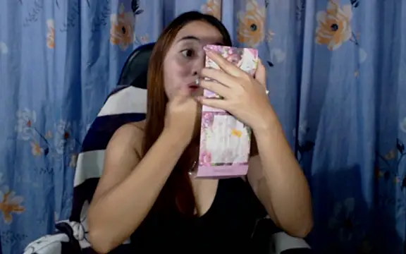 urlover_mae26 webcam