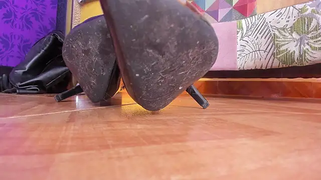 Scarlett_Barnes webcam