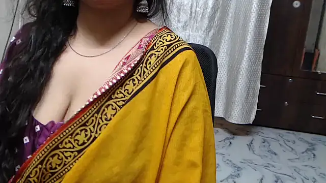 sexy_indianboobs webcam