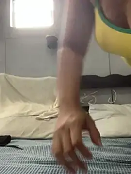 Gabrielleof live sex cam